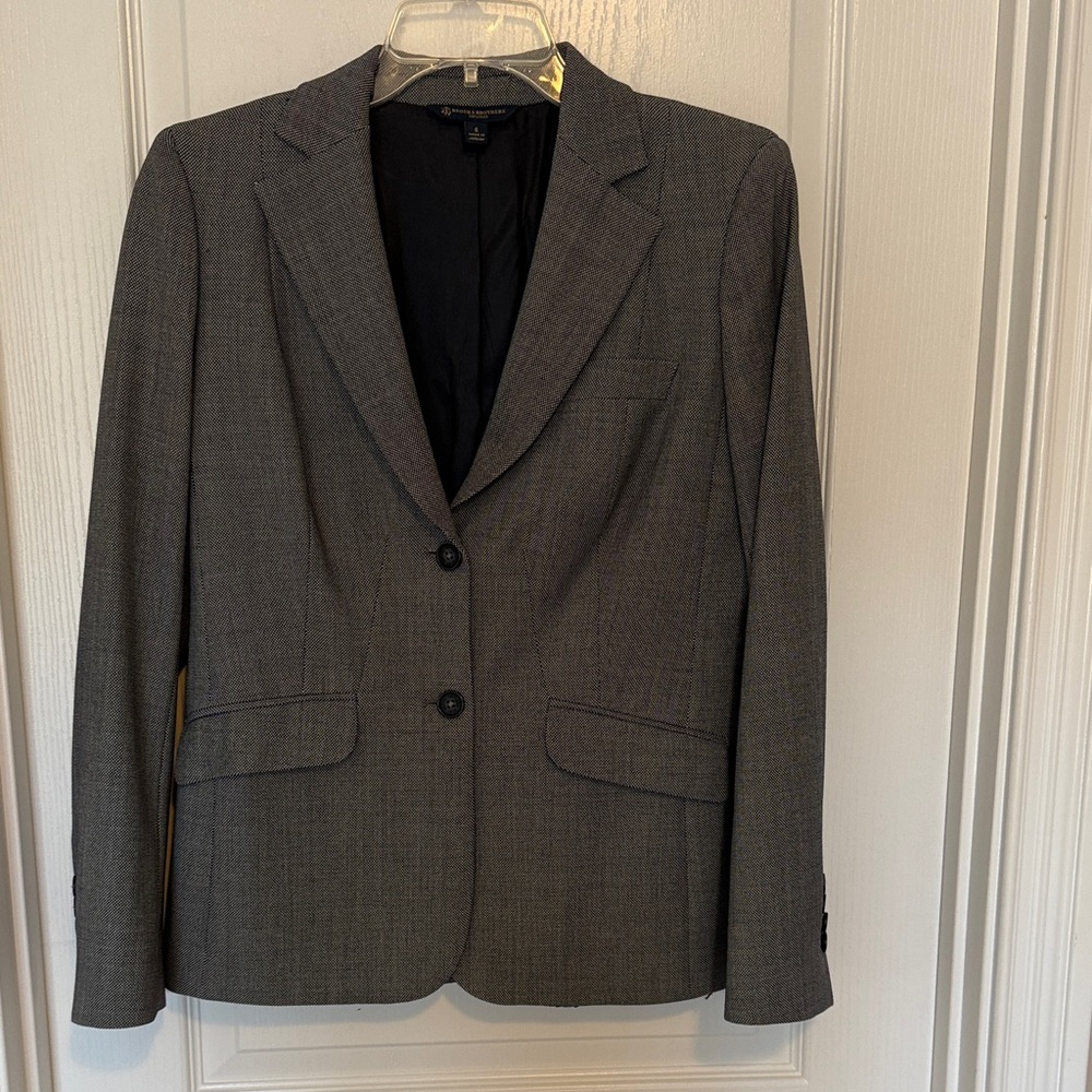 Brooks Brothers Women’s Gray Two-Button Blazer Size 6